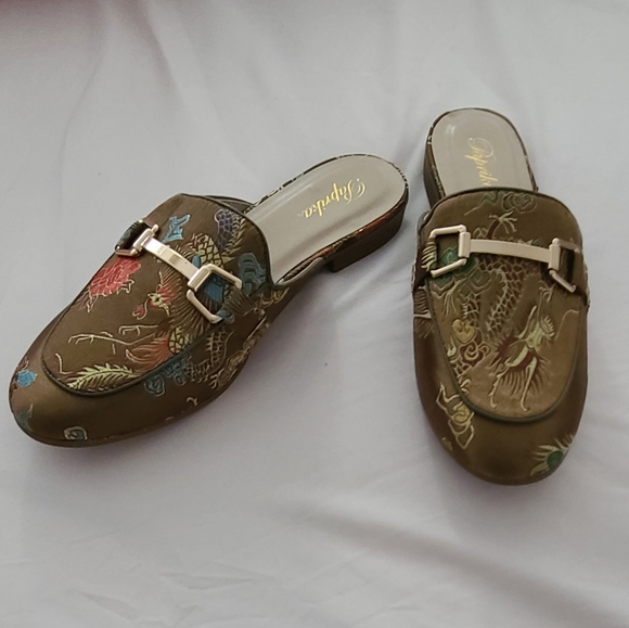 Brand new Mules. - Picture 4 of 4